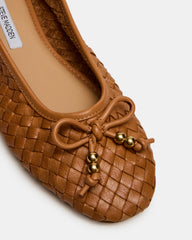 DIVY Cognac Leather Woven Bow Ballet Round-Toe Women's Flat | Steve Madden online