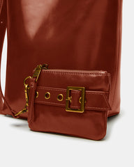 SOFIEE Bag Rust Leather Shoulder Strap Bucket Tote Handbag | Steve Madden outlet