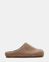 WENDELIN Taupe Faux Shearling Footbed Slip-On Men's Casual Clog | Steve Madden on Sale