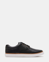 GUSS Black Low-Top Men's Casual Shoe | Steve Madden on Sale