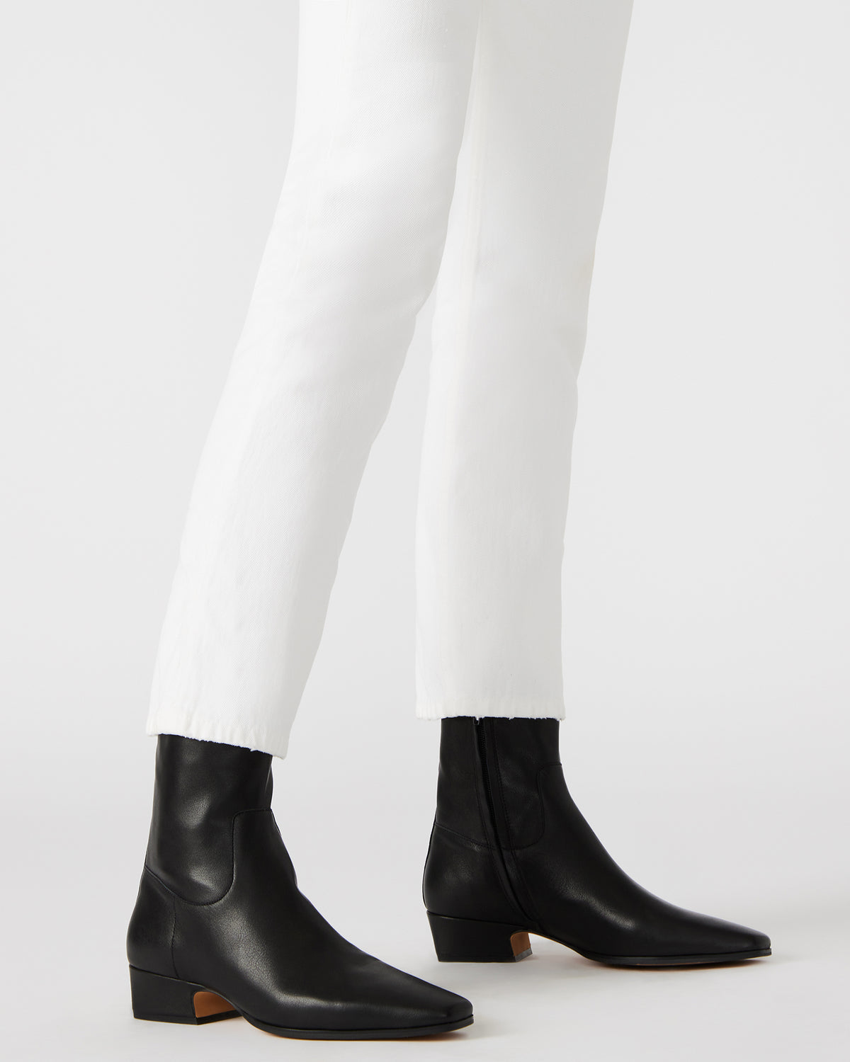 DUSTY Black Leather Women's Ankle Boot | Steve Madden Sale