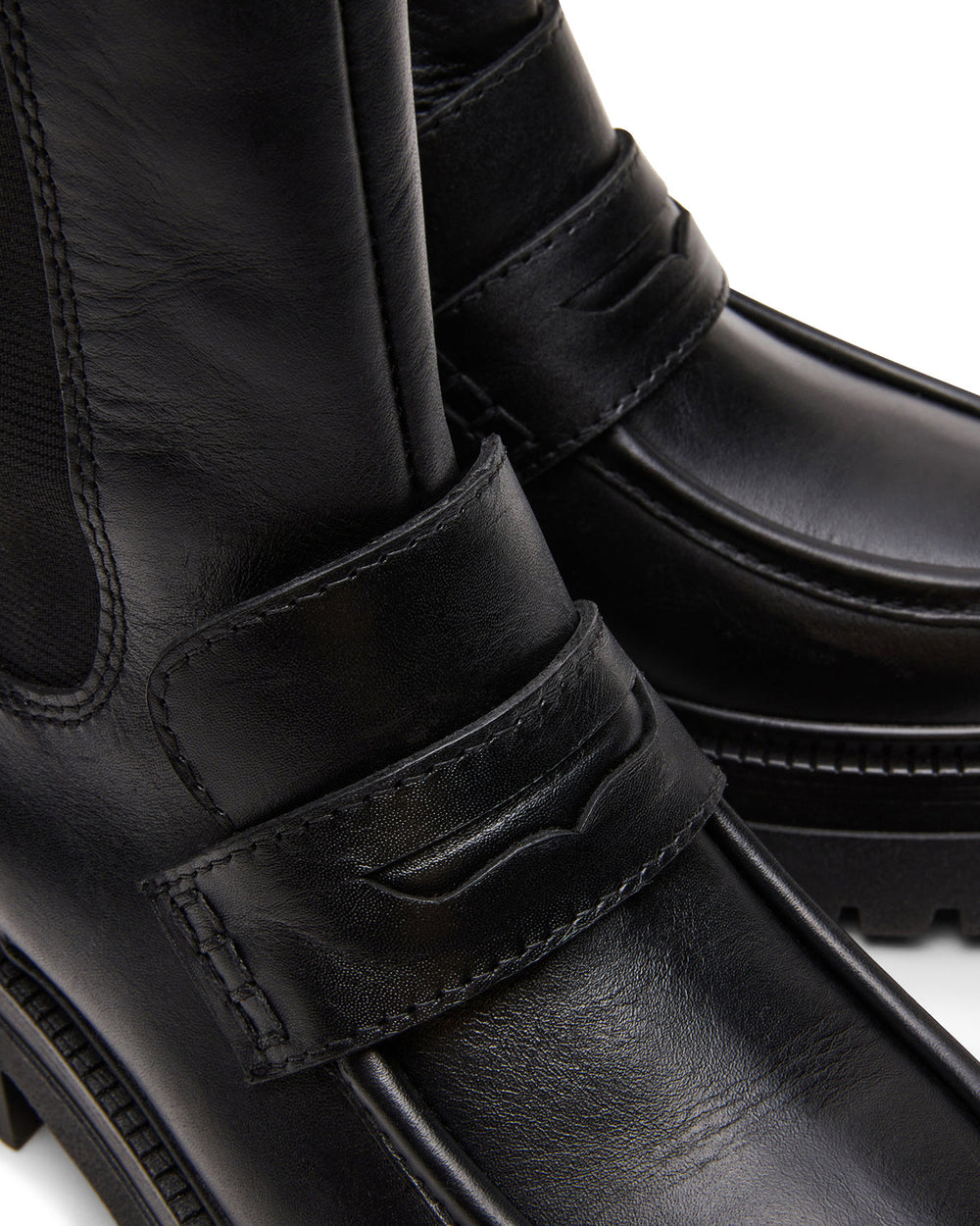 CONWAY Black Leather Platform Lug Chelsea Women's Ankle Boot | Steve Madden online