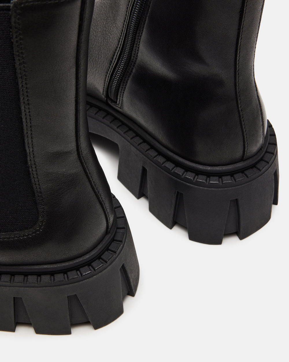CHARGES Black Leather Platform Bootie | Women's Booties | Steve Madden Sale