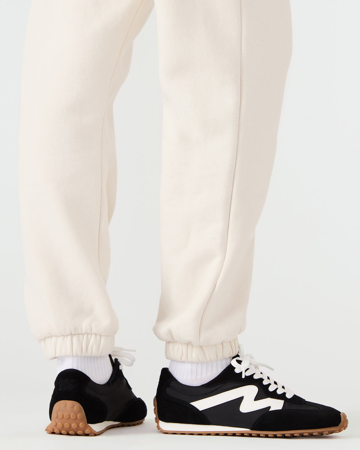 CASPER Black/White Low-Top Lace-Up Women's Sneaker | Steve Madden for Sale