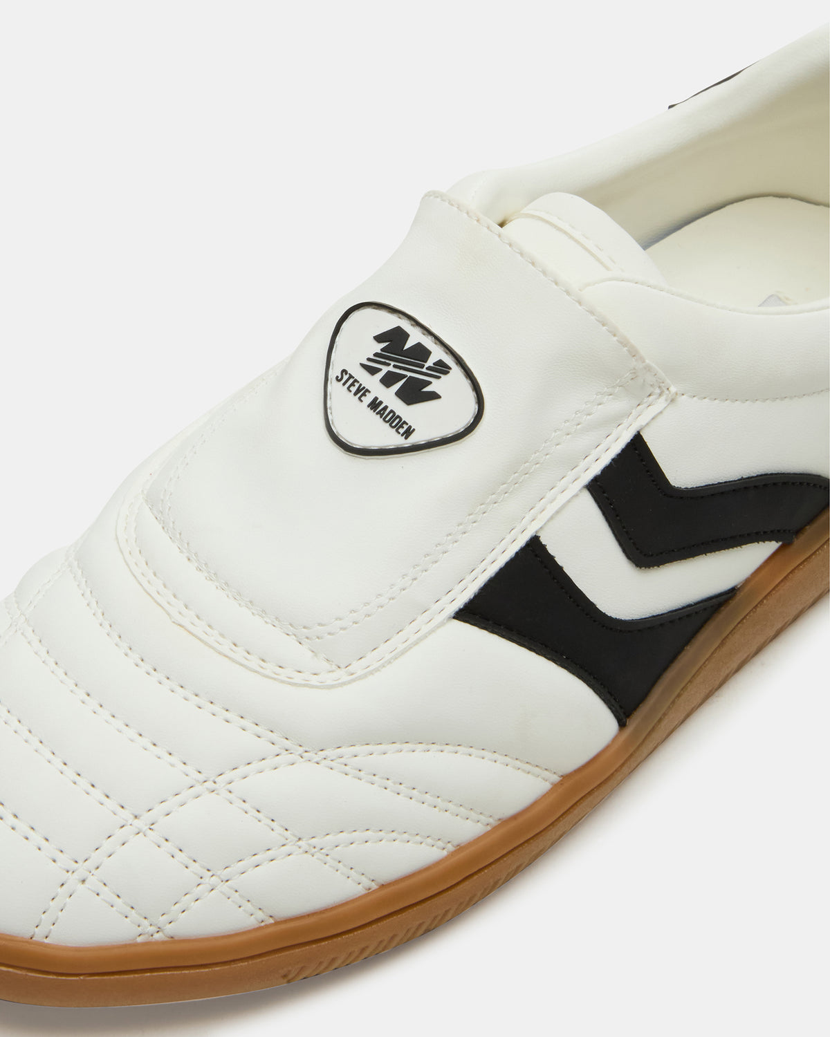 BOLT Black/White Low-Top Sneaker | Women's Sneakers | Steve Madden outlet