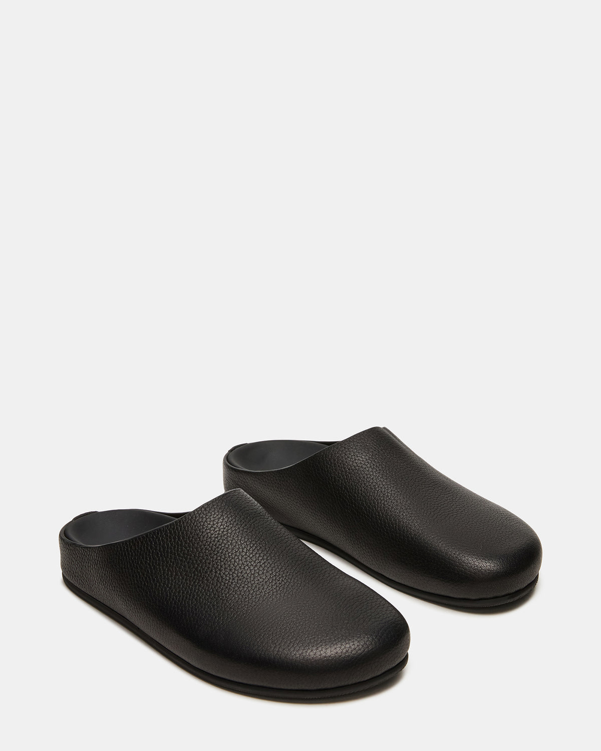 FERN Black Leather Mule Slip-On Round-Toe Women's Flat | Steve Madden US