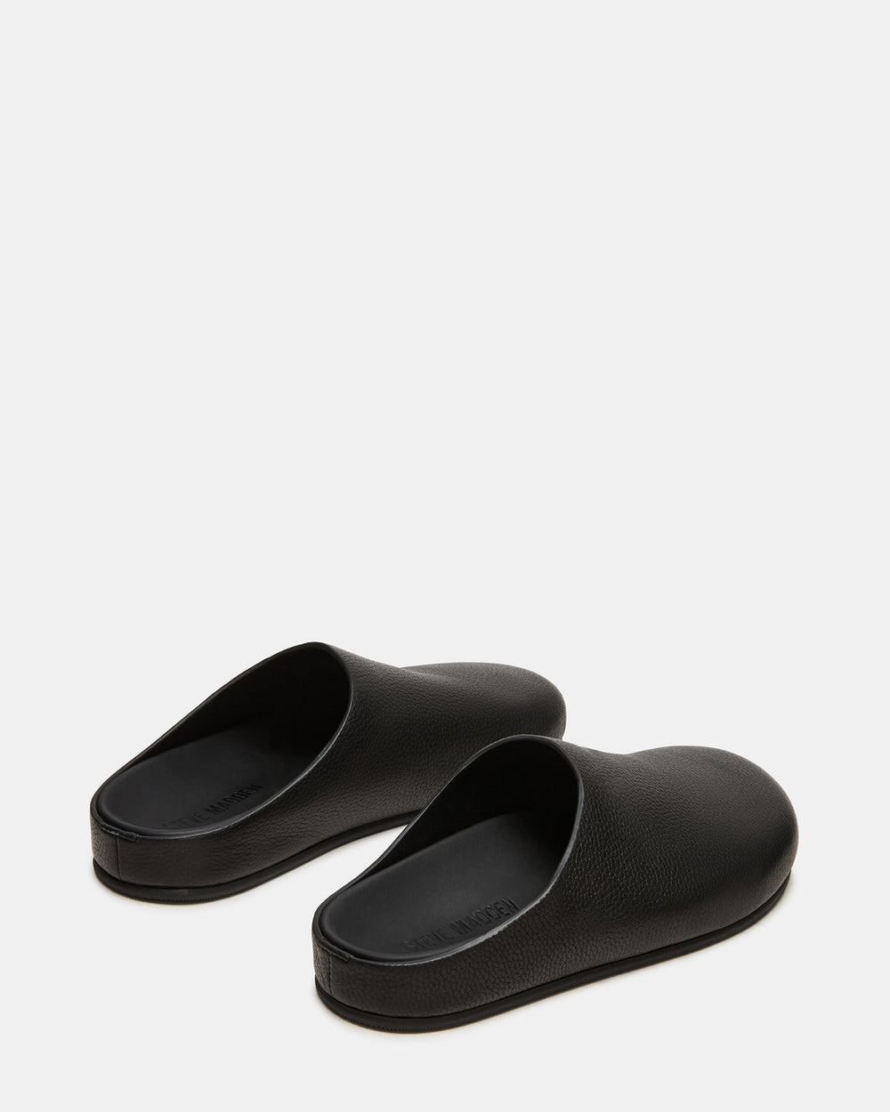 FERN Black Leather Mule Slip-On Round-Toe Women's Flat | Steve Madden US