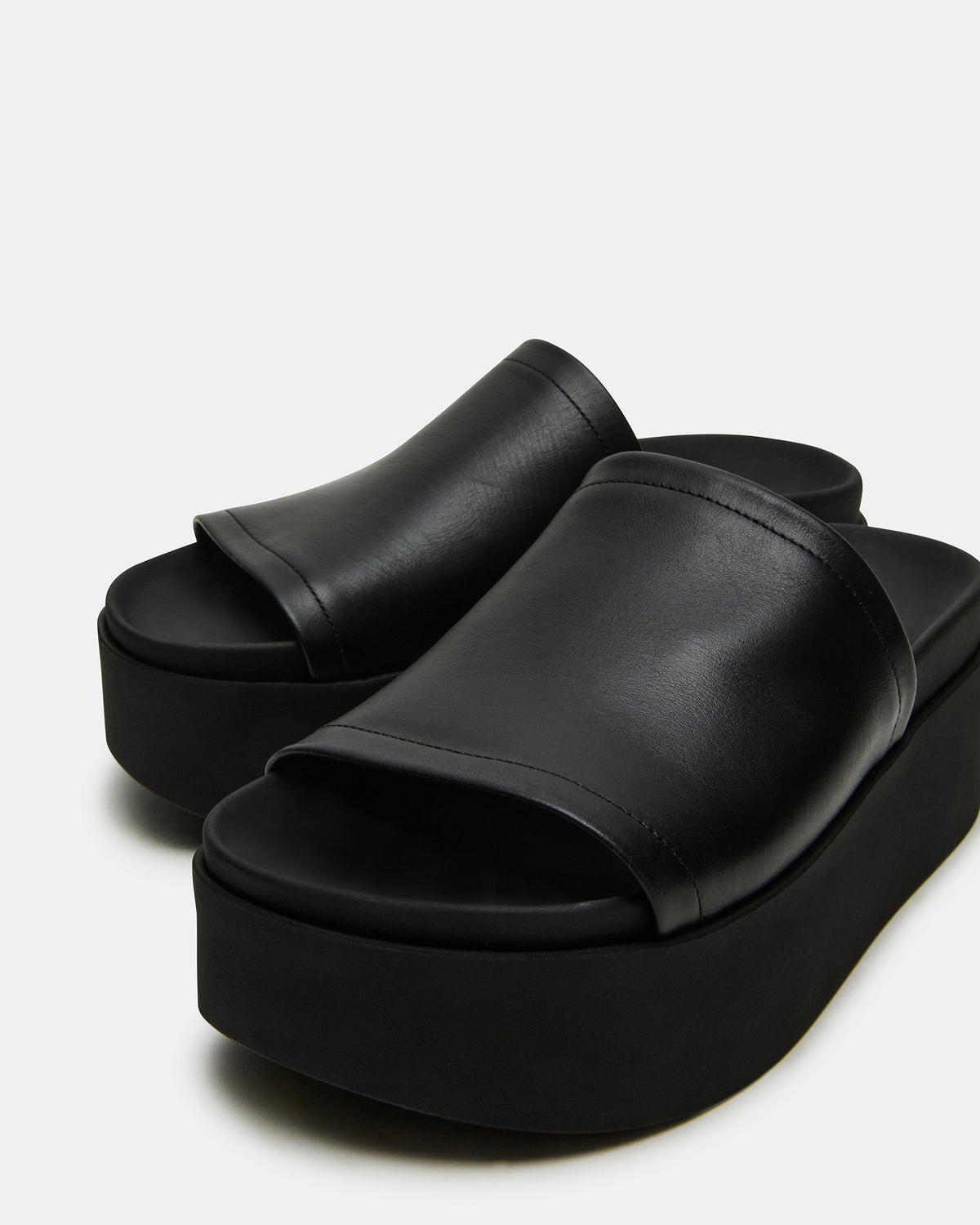 ARWEN Black Leather Women's Platform Footbed Slide Chunky Sandal | Steve Madden Sale