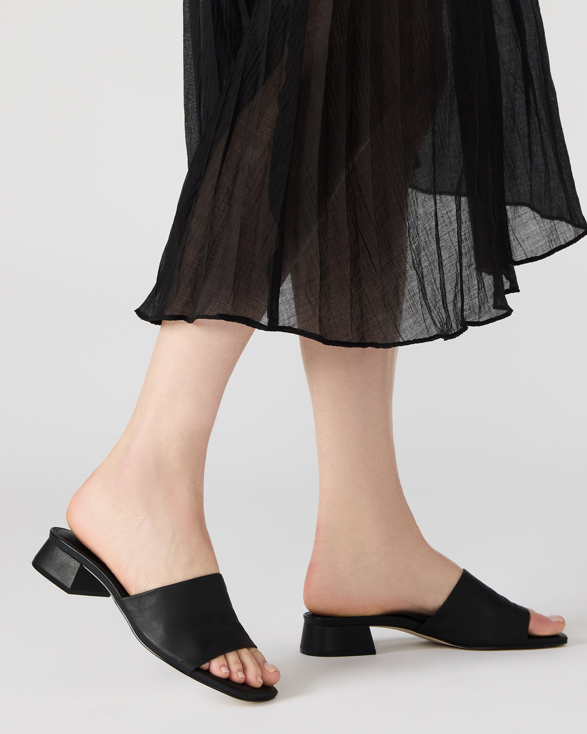 MONTGOMERY Raffia Square-Toe Slide Mule Women's Sandal | Steve Madden Sale