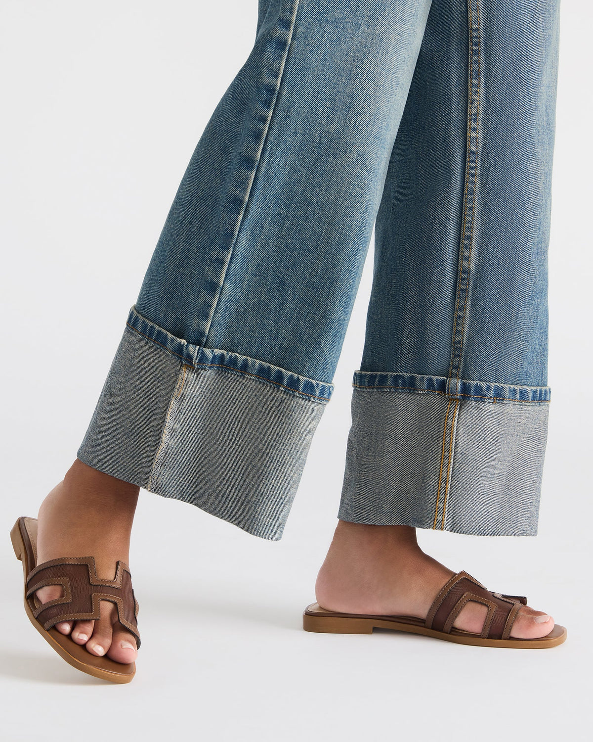 HADYN Mesh Brown Women's Designer Sandal | Steve Madden outlet