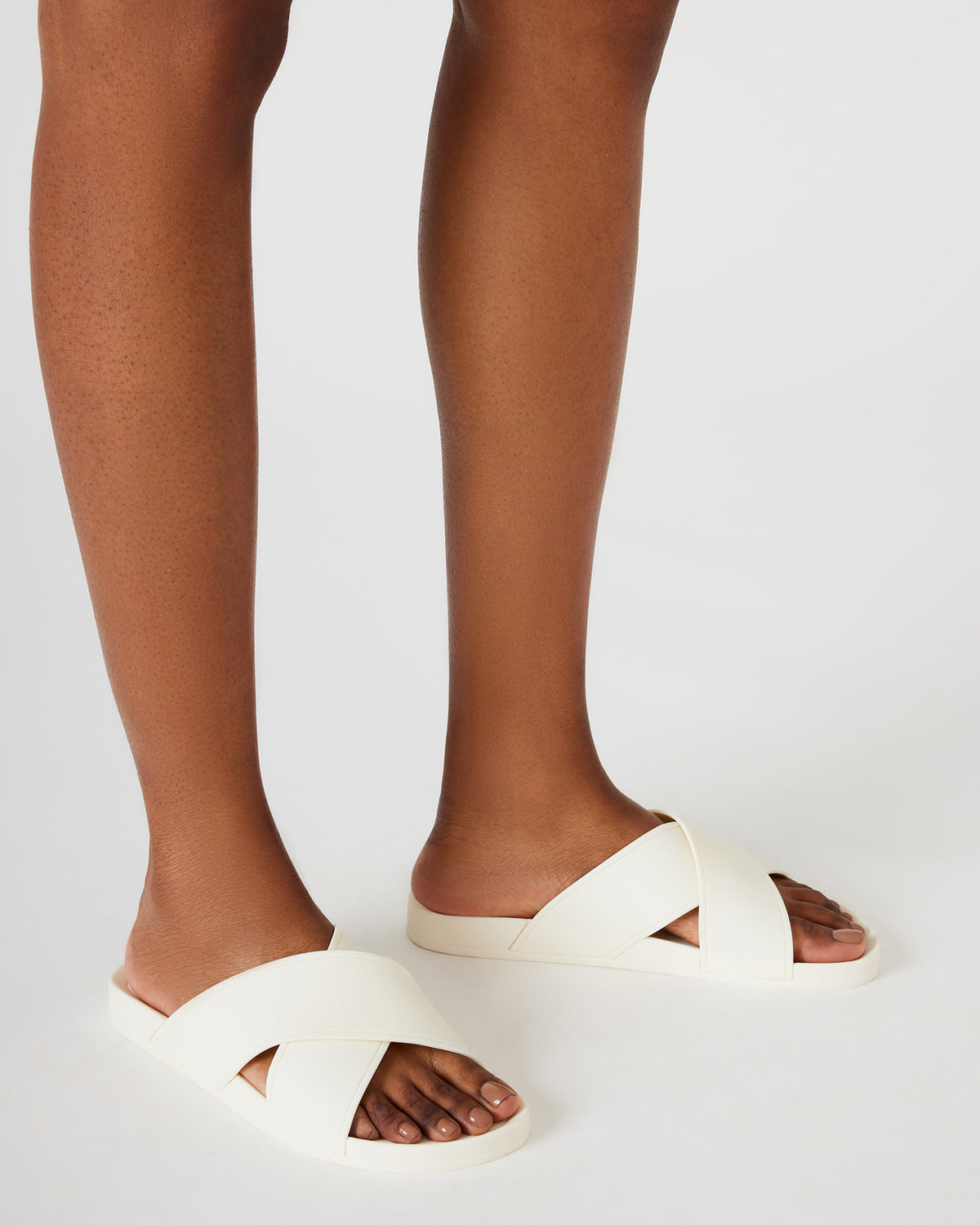 KATELYN Bone Footbed Slide | Women's Sandals | Steve Madden Sale