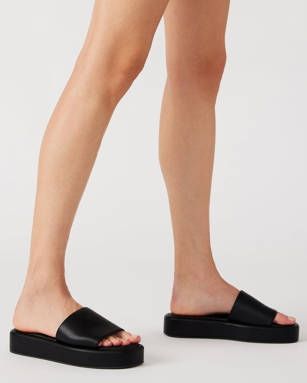 BEACHY Woven Red Multi Platform Slide Women's Sandal | Steve Madden US