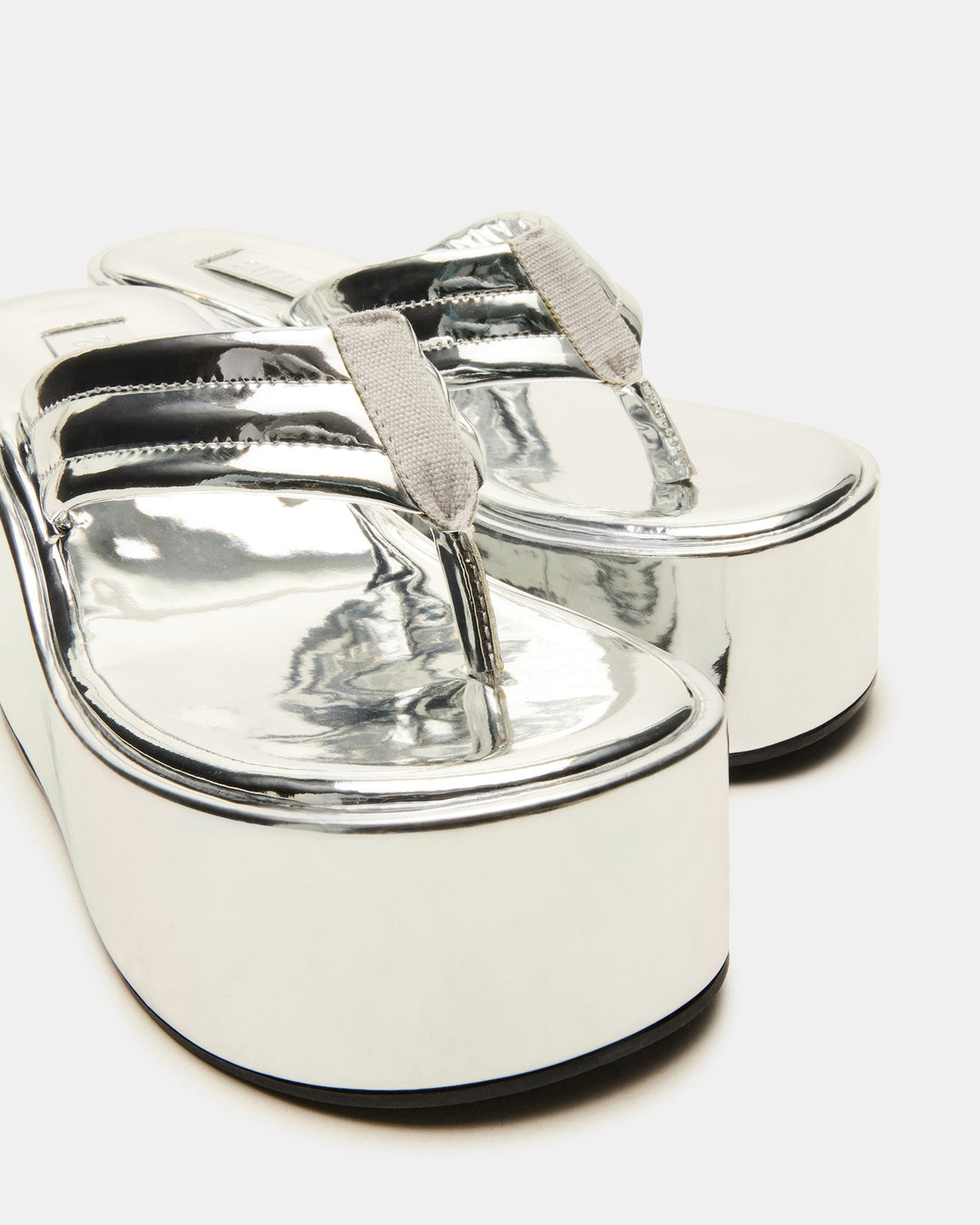 ESCAPISM Silver Crocodile Women's Platform Thong Wedge Sandal | Steve Madden on Sale