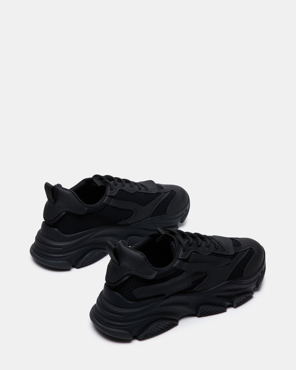 POSSESS Black Low-Top Lace-Up Men's Sneaker | Steve Madden online