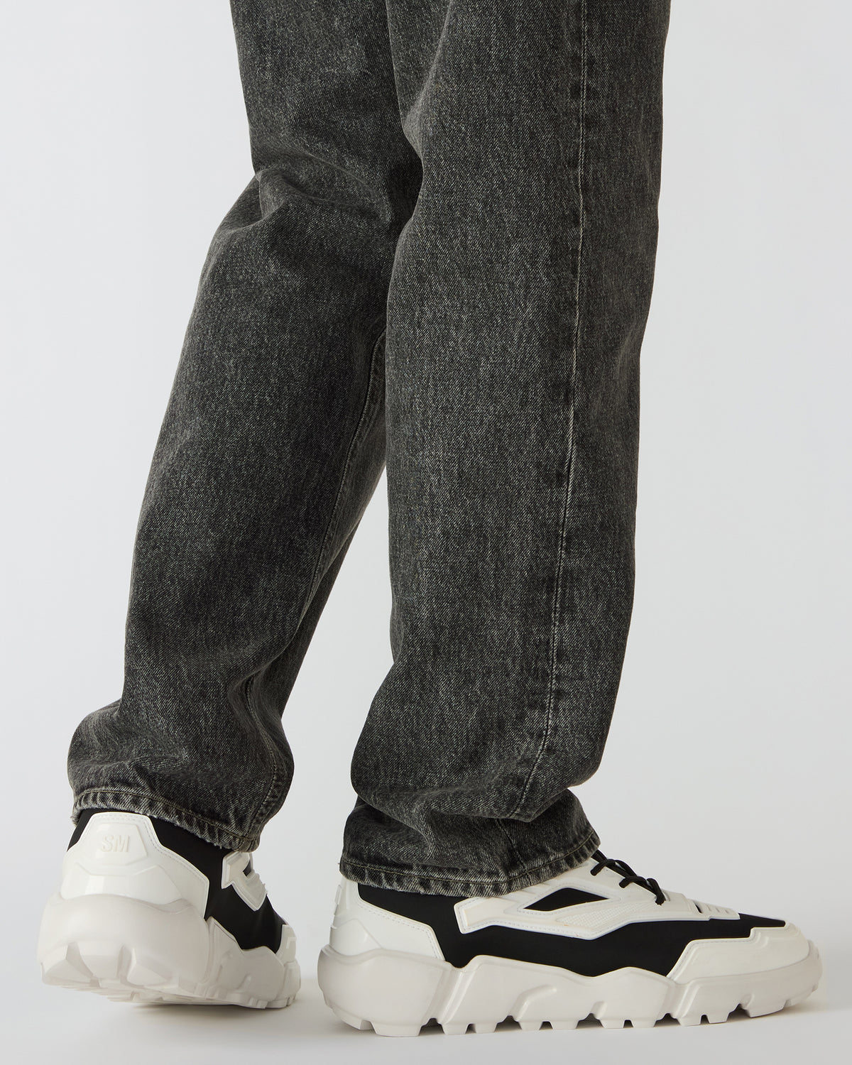 PACE Black/White Low-Top Lace-Up Men's Sneaker | Steve Madden US