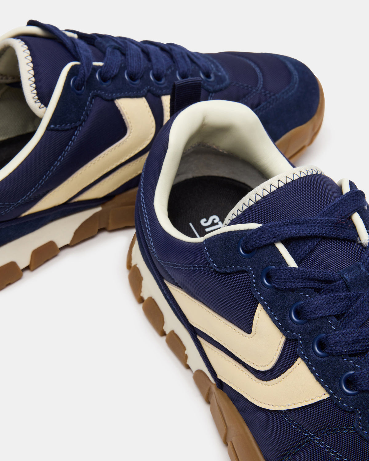 HORIZON Navy Low-Top Lace-Up Men's Sneaker | Steve Madden near me