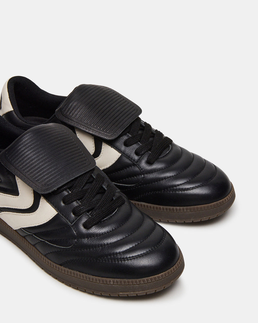JANOS Black Leather Low-Top Lace-Up Men's Sneaker | Steve Madden near me