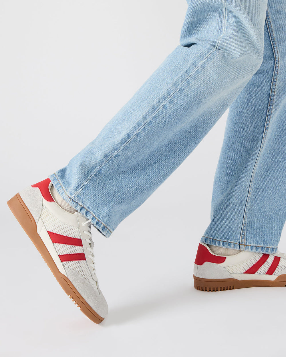 VIENTO White Multi Low-Top Lace-Up Men's Sneakers | Steve Madden US
