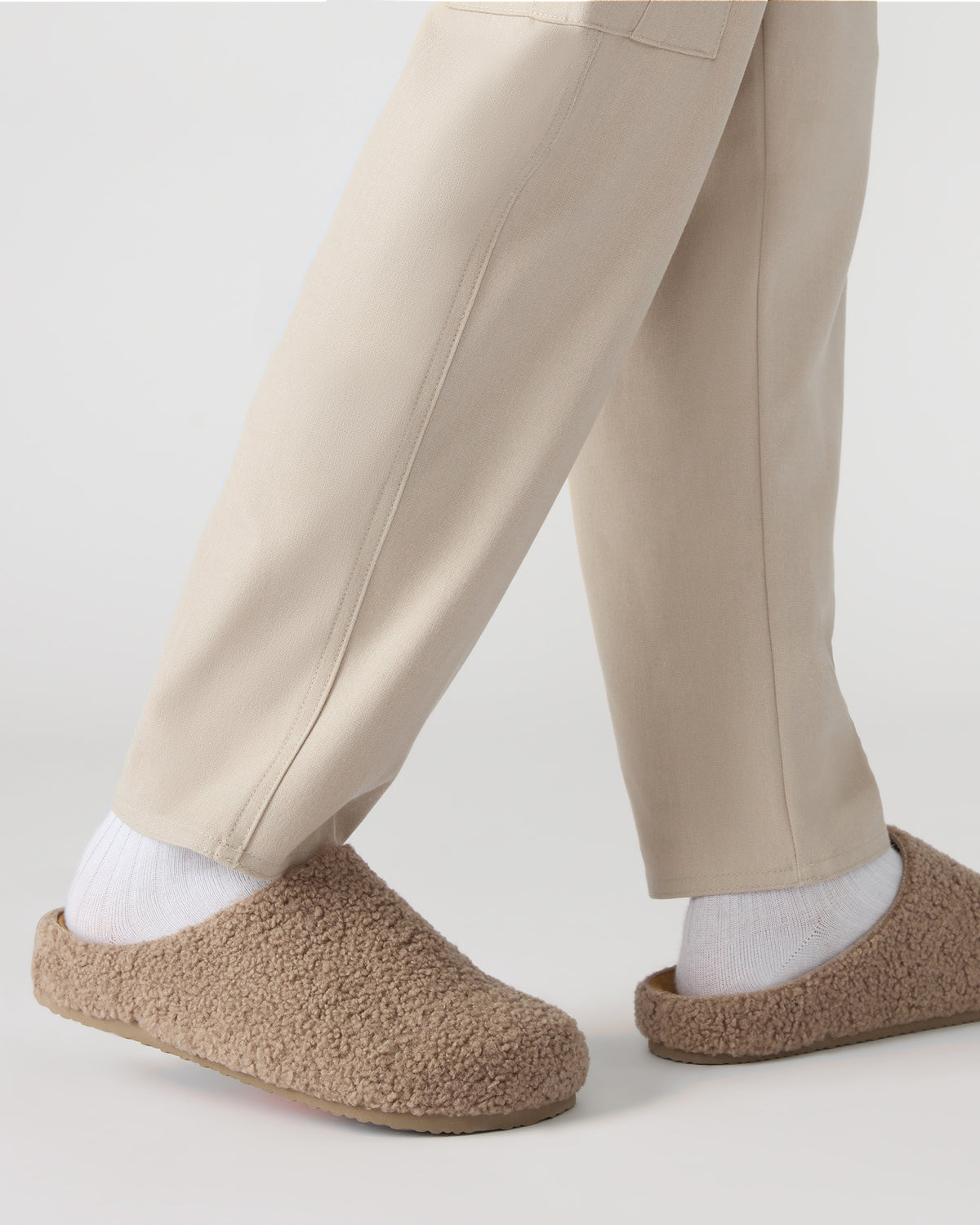WENDELIN Taupe Faux Shearling Footbed Slip-On Men's Casual Clog | Steve Madden on Sale