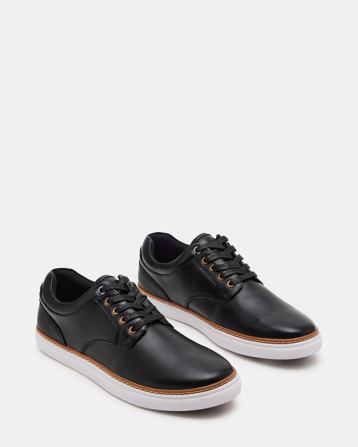 GUSS Black Low-Top Men's Casual Shoe | Steve Madden on Sale