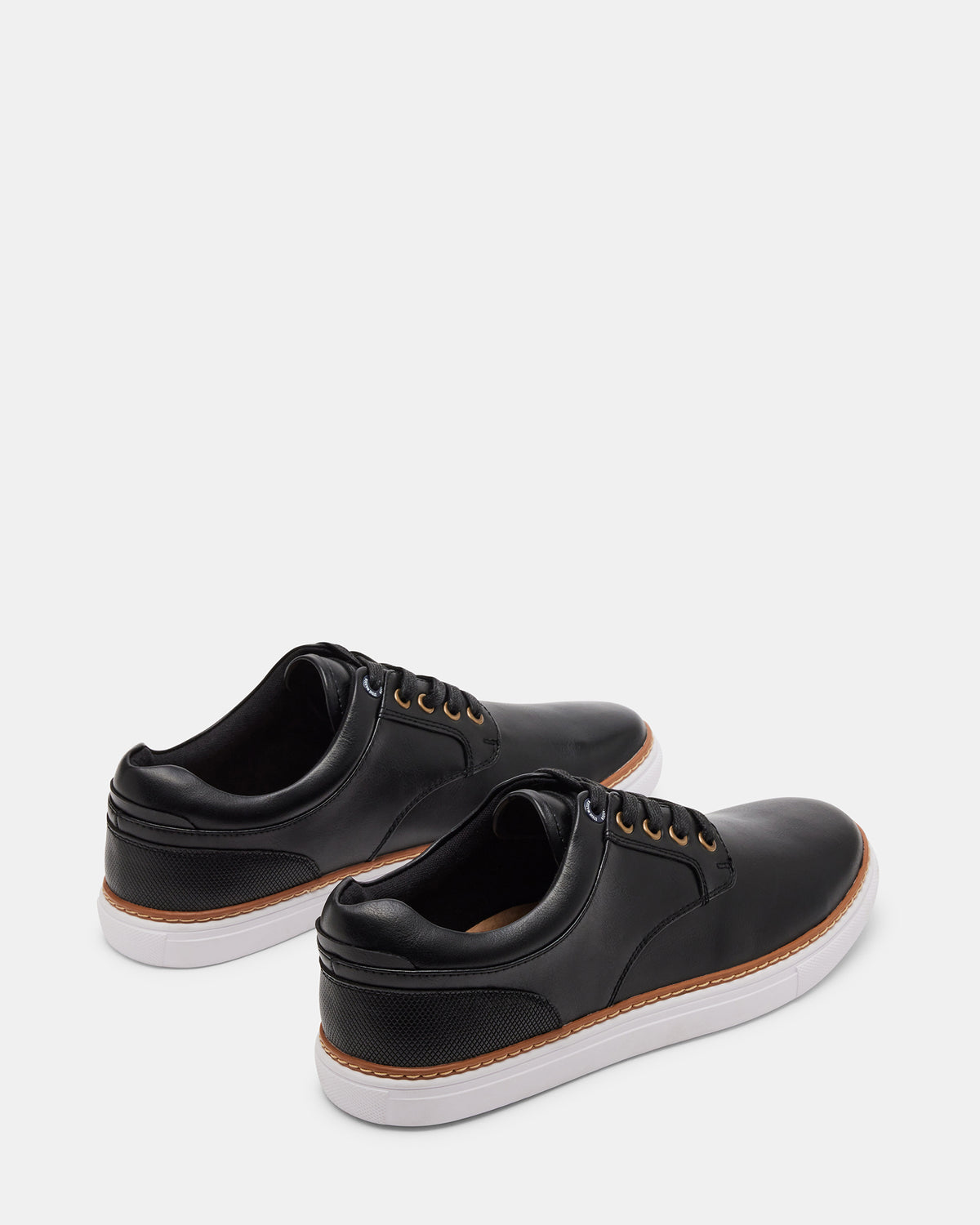 GUSS Black Low-Top Men's Casual Shoe | Steve Madden on Sale