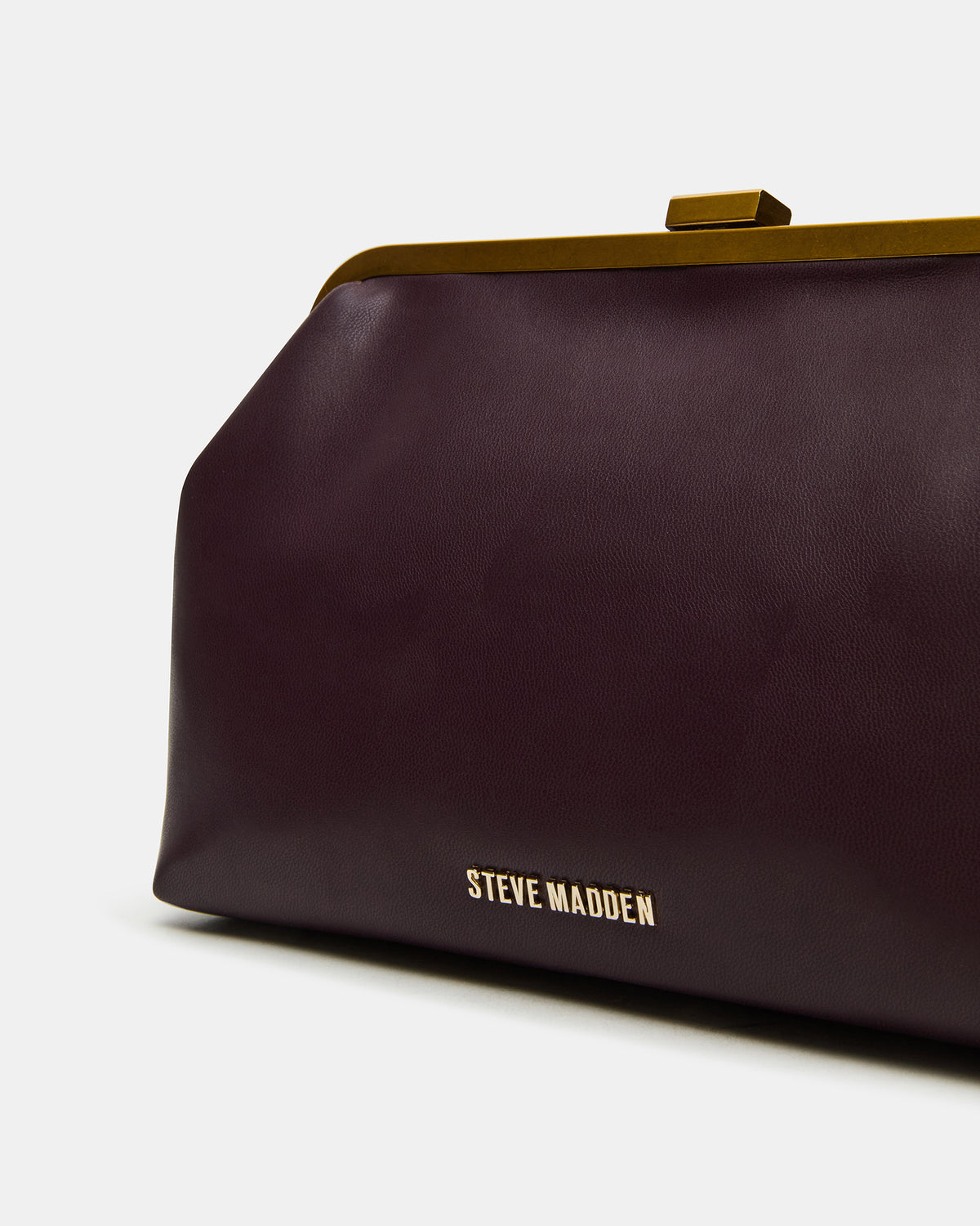 KISSES Bag Wine Chain Strap Crossbody Clutch Handbag | Steve Madden on Sale