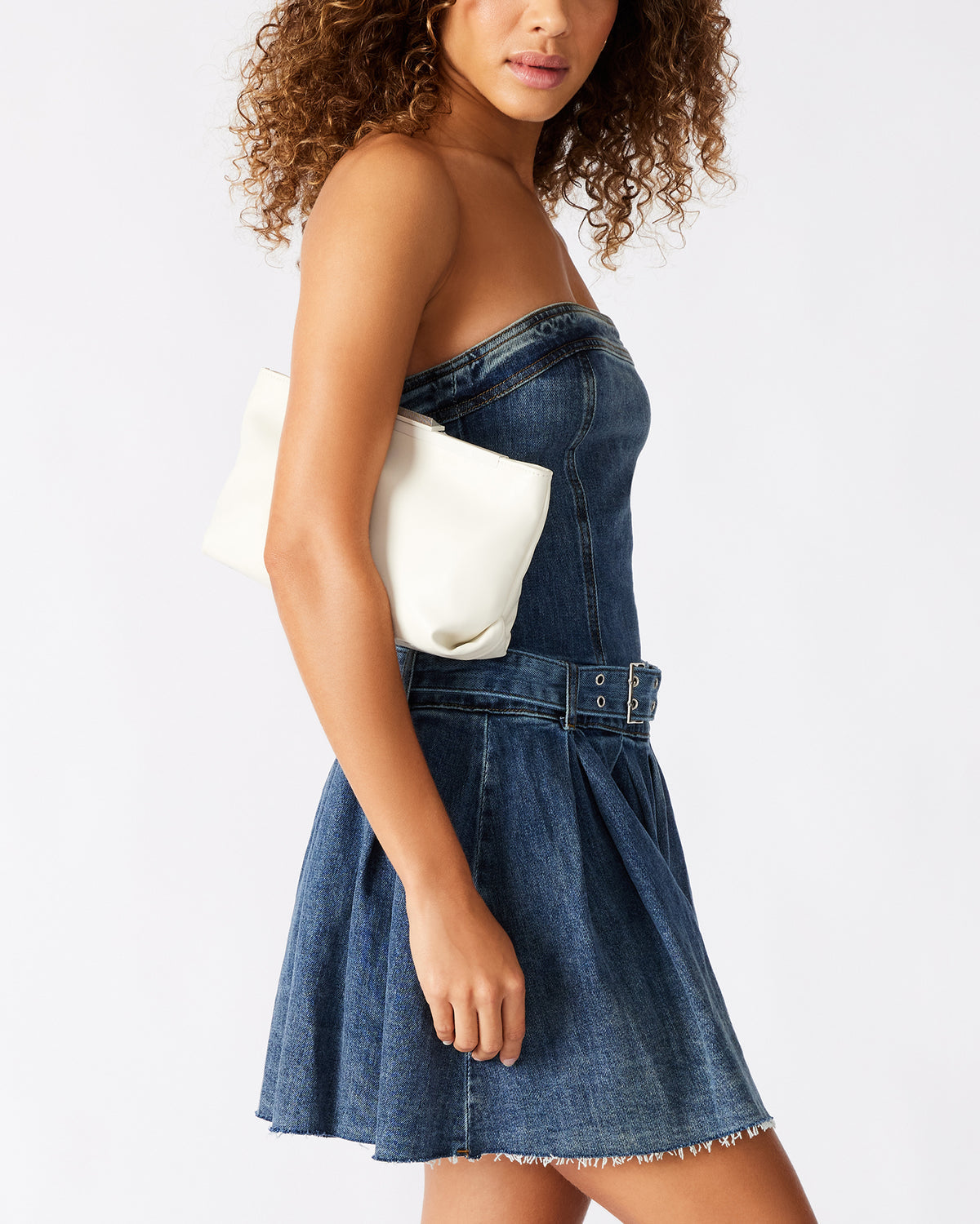 ANTONI Soft Oversized Clutch Bag Off-White | Women's Handbags | Steve Madden outlet