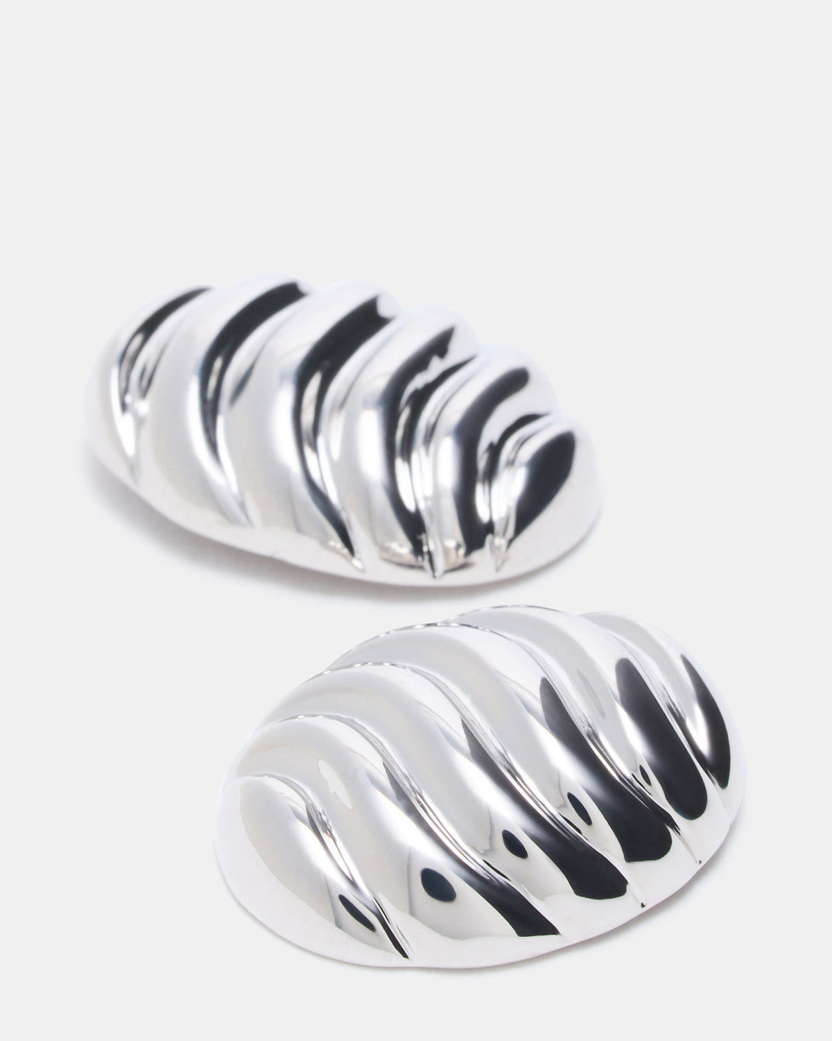 GROOVED CIRCULAR STUD EARRINGS SILVER Women's Sculpted Grooved Stud Earrings | Steve Madden outlet