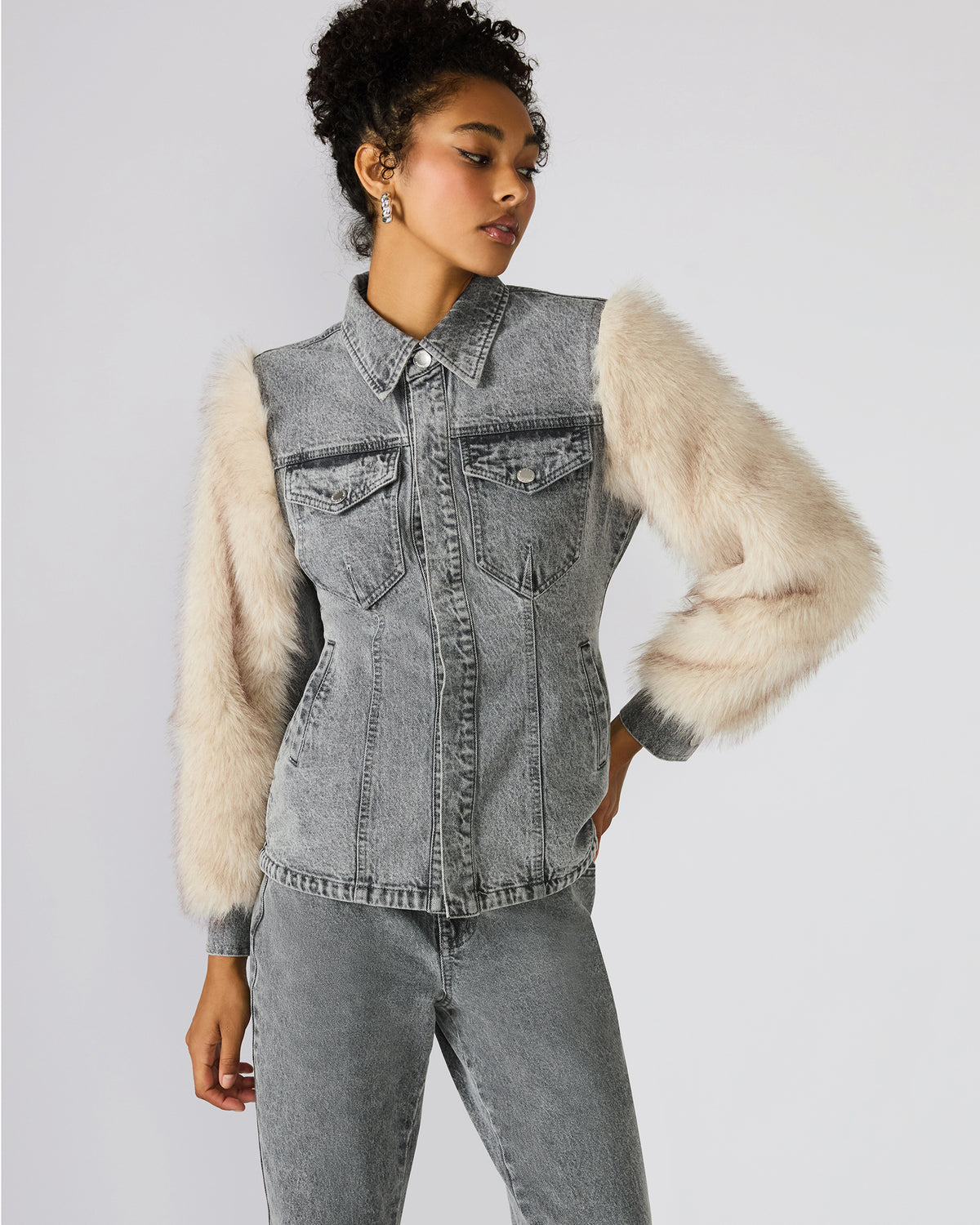 PARKER Fog Faux Fur Long-Sleeved Button-Up Denim Women's Jacket | Steve Madden US
