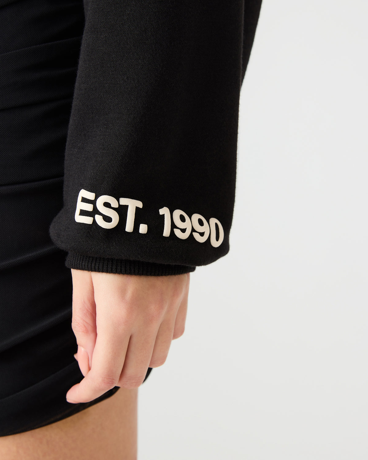 SM Black Logo Long-Sleeved Women's Hoodie | Steve Madden outlet