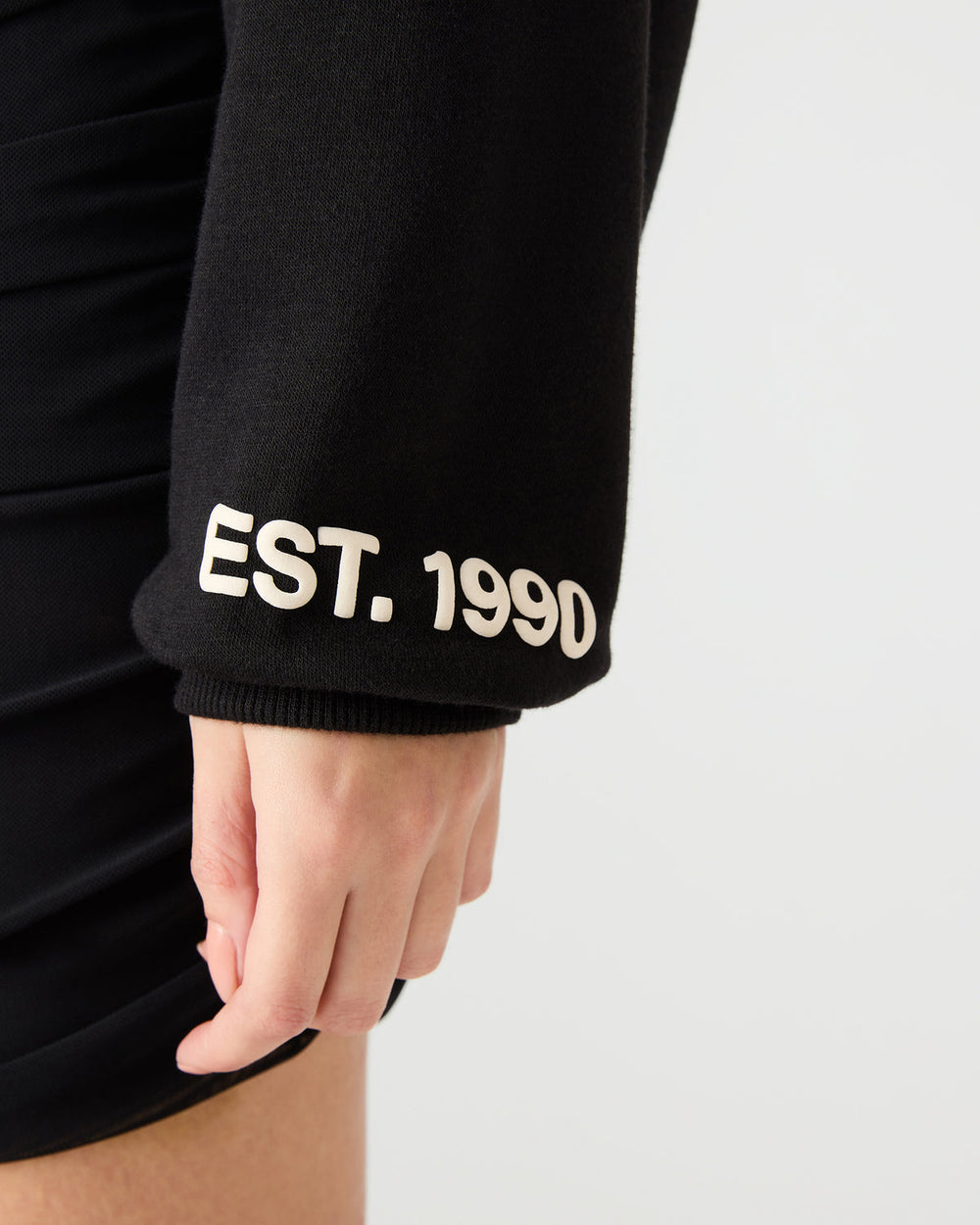 SM Black Logo Long-Sleeved Women's Hoodie | Steve Madden outlet