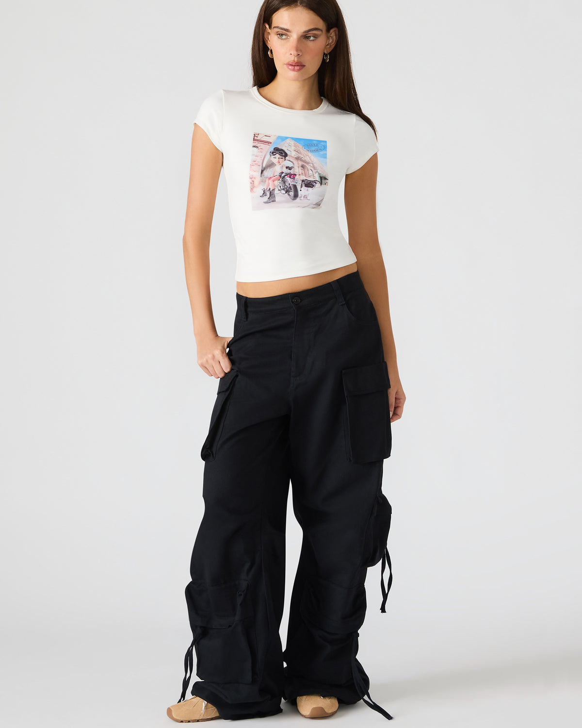 GOLDIE Antique Short-Sleeved Graphic Tee Form-Fitting Women's Top | Steve Madden discount