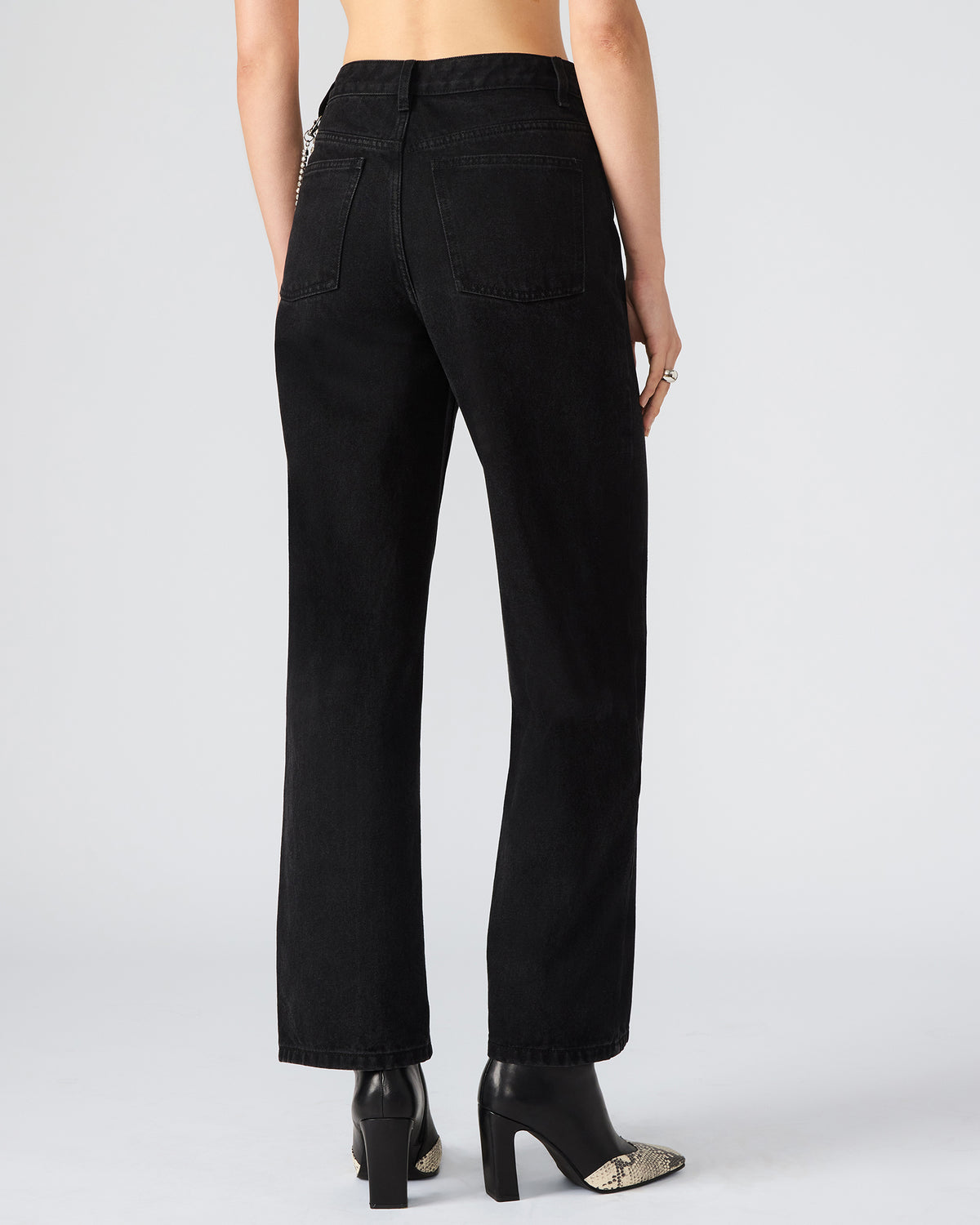 SWIFT Black Wide-Leg Denim Chain Women's Jean | Steve Madden outlet