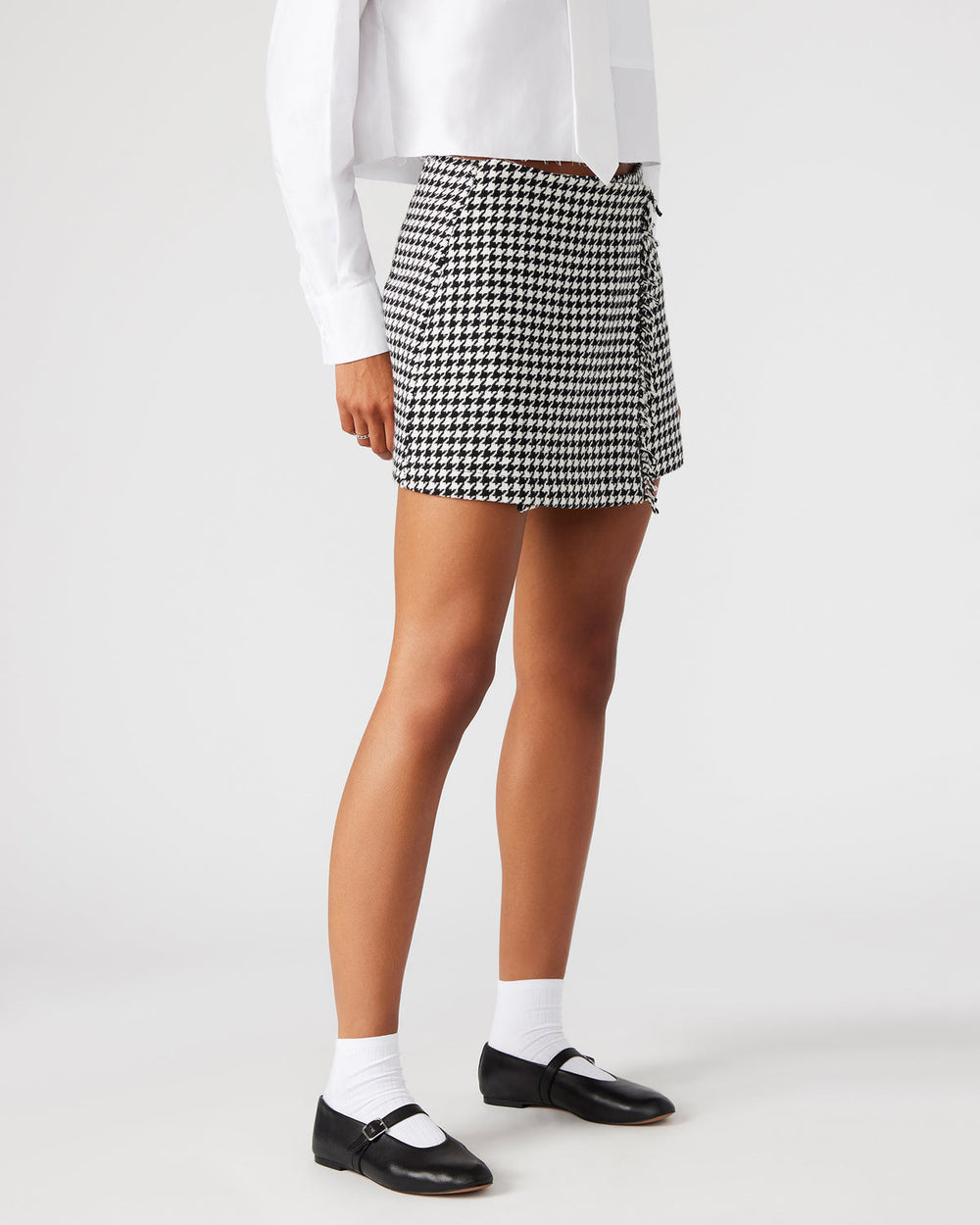 LEON Black/White Women's Wrap Mini Skirt | Steve Madden online