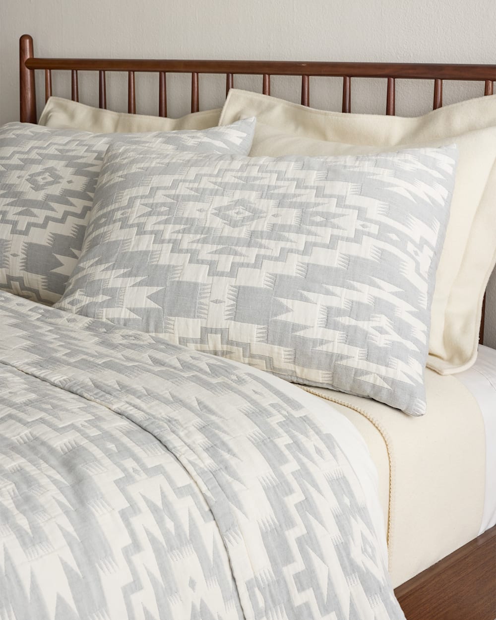 Pendleton Shop Luxurious Cotton Matelass� Shams: Stylish Comfort