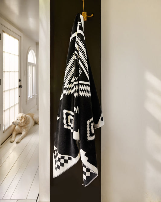 Pendleton Los Ojos Plush Spa Towel