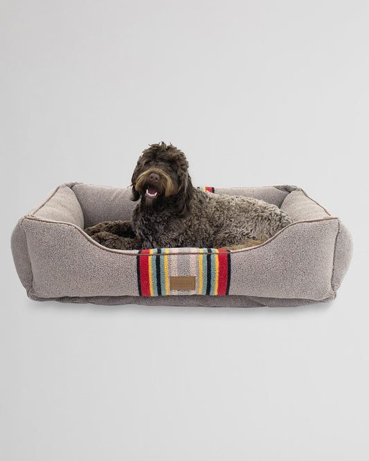 Pendleton Yakima Camp Pet Kuddler Bed for Cozy Comfort