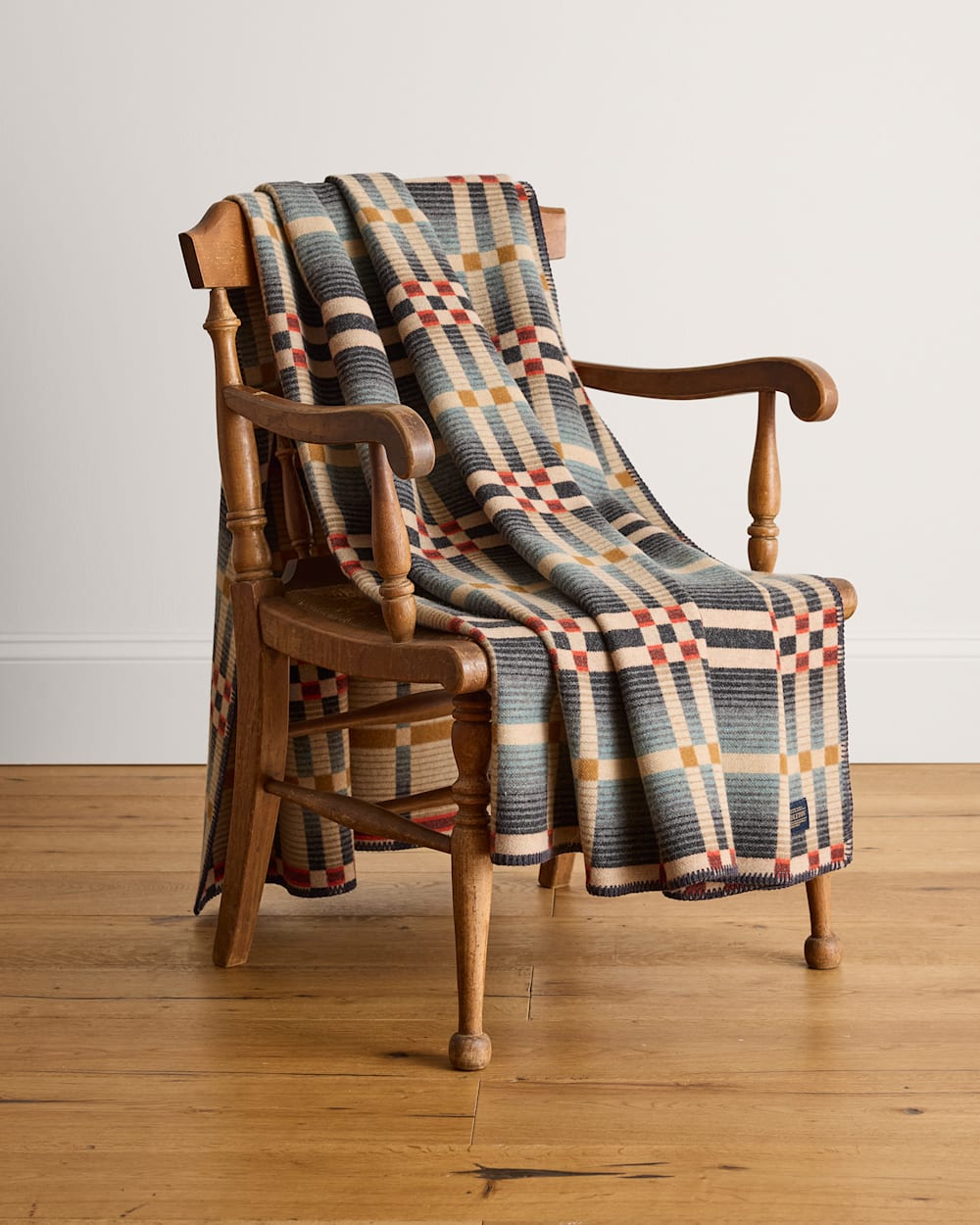 Pendleton Shop Wool Four Square Throw Blanket