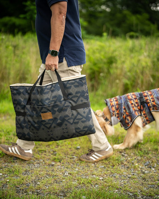 Pendleton Shop Nehalem Pet Travel Bed Plush and Portable Resting Spot